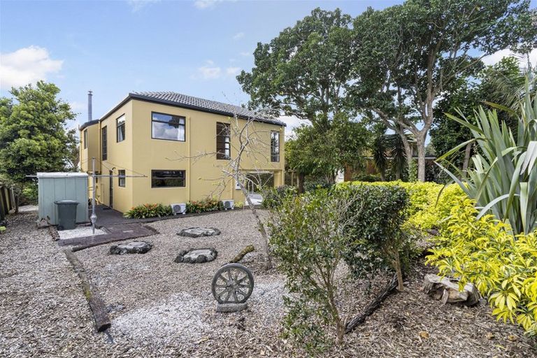 Photo of property in 2/27 Macleans Road, Bucklands Beach, Auckland, 2014
