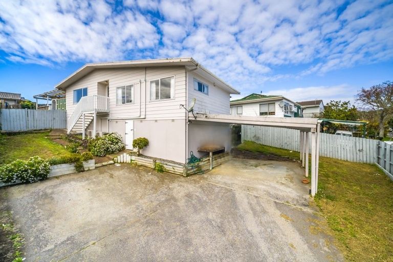 Photo of property in 71 Simon Ellice Drive, Bayview, Auckland, 0629