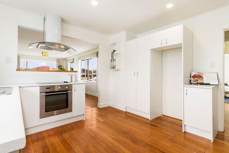 Photo of property in 40 Vancouver Crescent, Wainoni, Christchurch, 8061