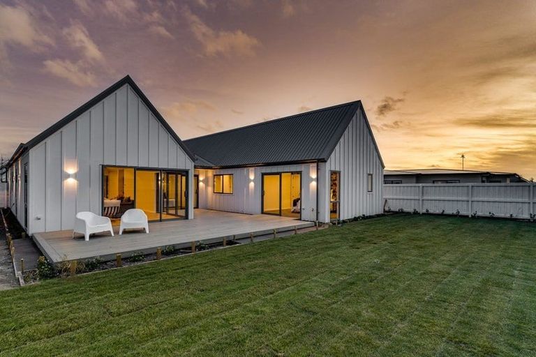 Photo of property in 5 Frank Ernest Crescent, Prebbleton, 7604