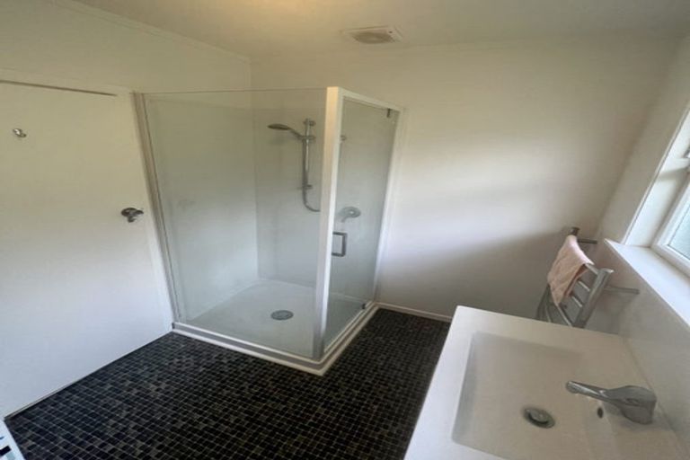 Photo of property in 17 Seatoun Heights Road, Miramar, Wellington, 6022