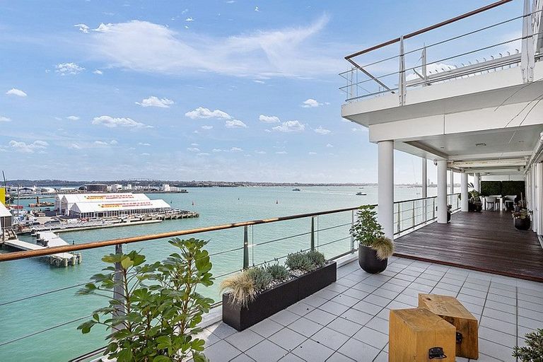 Photo of property in Shed 23 Princess Wharf Apartments, 34/145 Quay Street, Auckland Central, Auckland, 1010