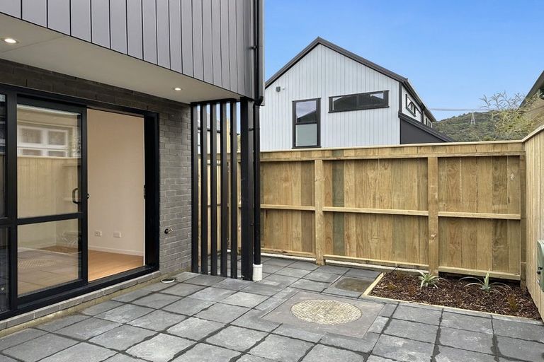 Photo of property in 3/6 Victoria Street, Ebdentown, Upper Hutt, 5018