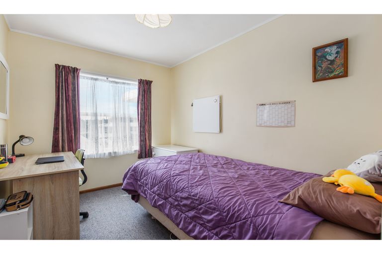 Photo of property in 34 Levesque Street, Birkdale, Auckland, 0626