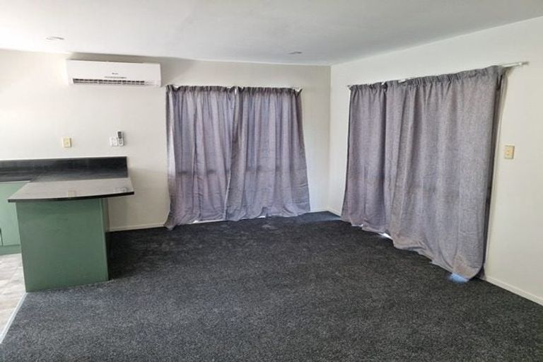 Photo of property in 113 Henderson Valley Road, Henderson, Auckland, 0612
