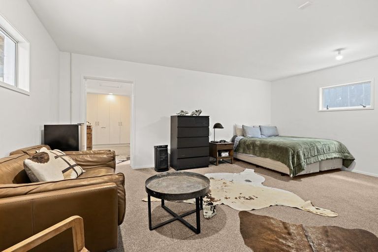 Photo of property in 1/35 Newhaven Terrace, Mairangi Bay, Auckland, 0630