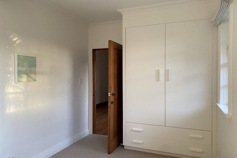 Photo of property in 33 Manchester Street, Melrose, Wellington, 6023