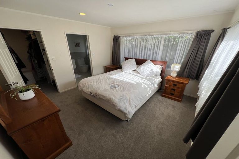 Photo of property in 5b Thurston Place, Bucklands Beach, Auckland, 2012