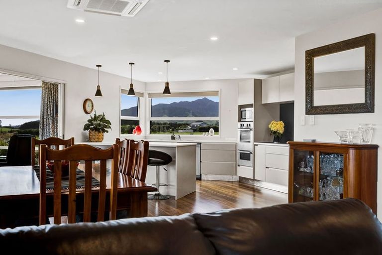 Photo of property in 253 Lwr Pitone Road, Pitone, New Plymouth, 4374