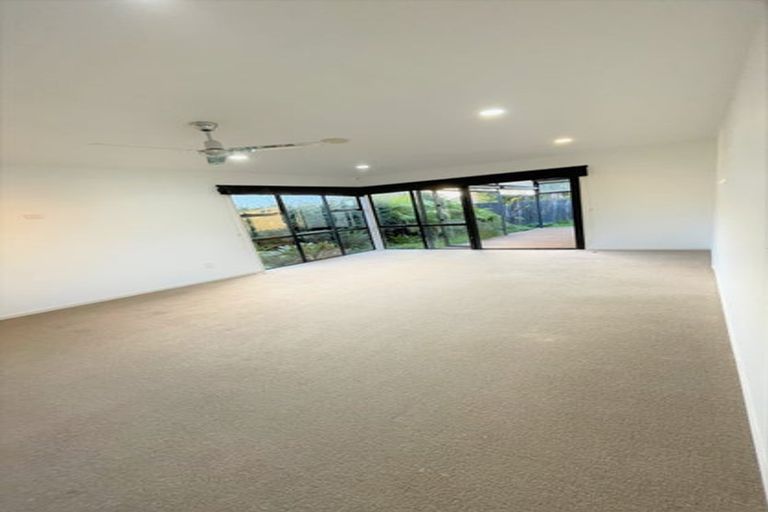 Photo of property in 9 Ben Nevis Place, Northpark, Auckland, 2013