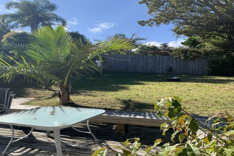 Photo of property in 2/3 Elliott Avenue, Bayview, Auckland, 0629