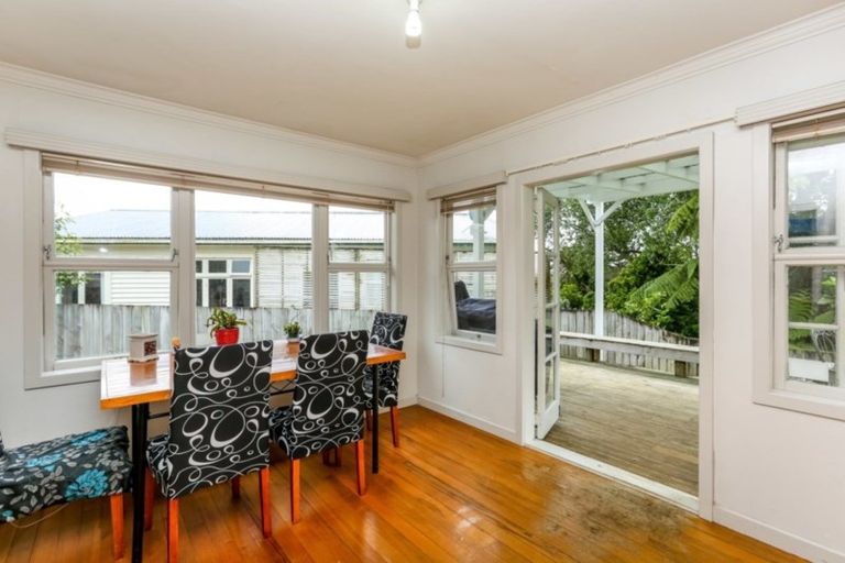 Photo of property in 56a Woodleigh Street, Frankleigh Park, New Plymouth, 4310