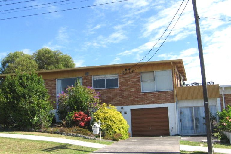 Photo of property in 2/47 Braemar Road, Rothesay Bay, Auckland, 0630