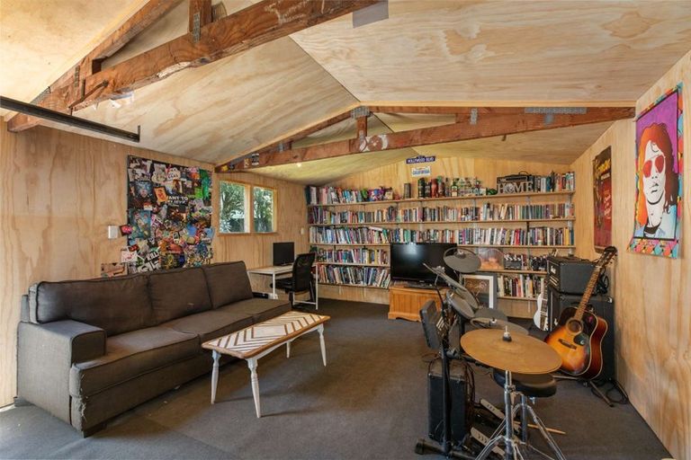 Photo of property in 64 Gloucester Road, Manurewa, Auckland, 2102