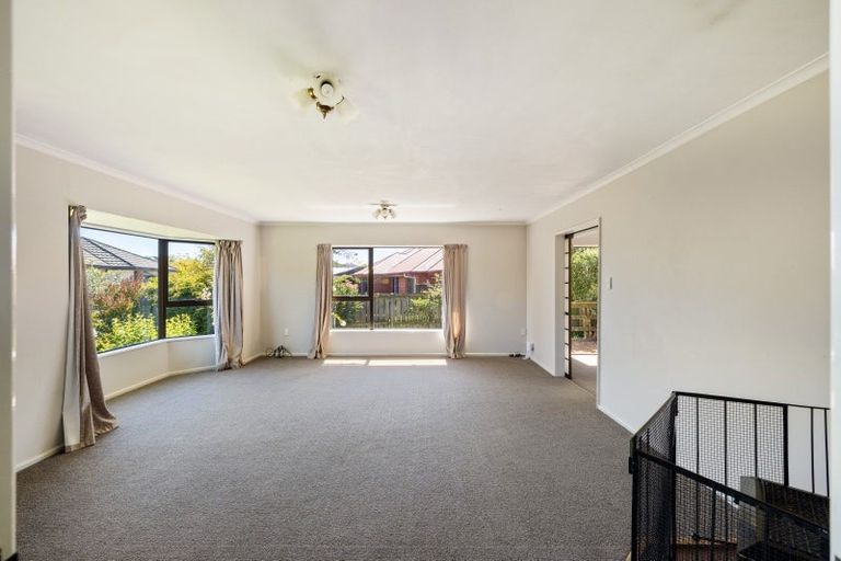 Photo of property in 6 Bankview Place, Amberley, 7410