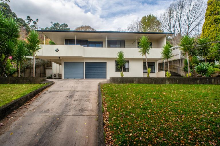 Photo of property in 67 Seddon Crescent, Whataupoko, Gisborne, 4010