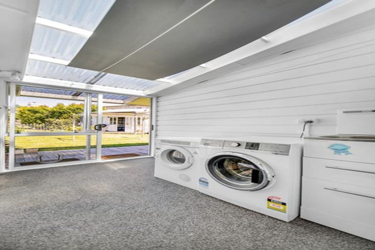 Photo of property in 20 The Anchorage, Sunnyhills, Auckland, 2010