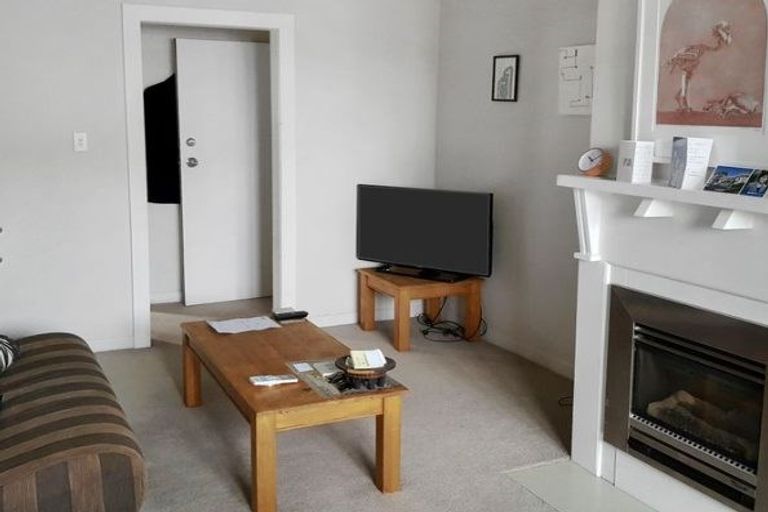 Photo of property in 402a Mount Eden Road, Mount Eden, Auckland, 1024