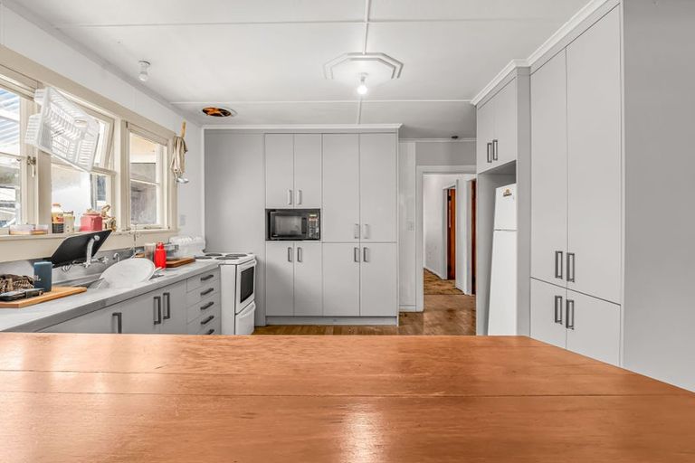 Photo of property in 4 Suther Street, Waverley, 4510