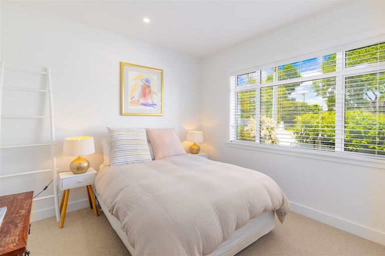 Photo of property in 19 Hawthorne Street, Strowan, Christchurch, 8052
