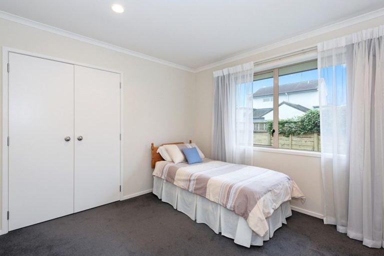 Photo of property in 8 Nielsen Gardens, Rototuna, Hamilton, 3210