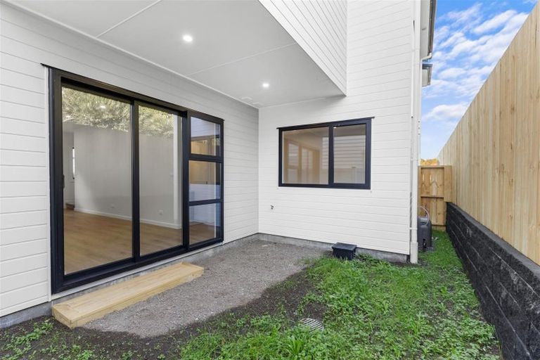 Photo of property in 11/25 Swanson Road, Henderson, Auckland, 0610