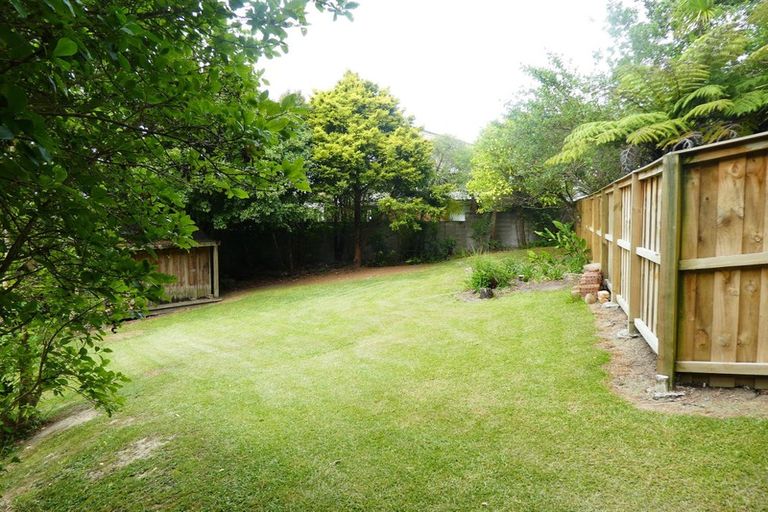 Photo of property in 3a Park Rise, Campbells Bay, Auckland, 0630