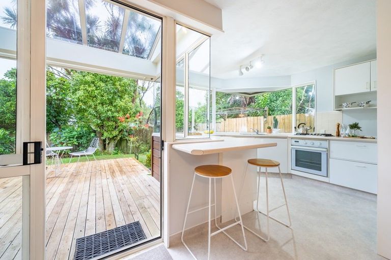 Photo of property in 2/35 Manuka Street, Stokes Valley, Lower Hutt, 5019