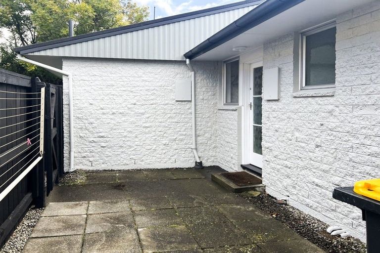 Photo of property in 2/93 Springfield Road, St Albans, Christchurch, 8014