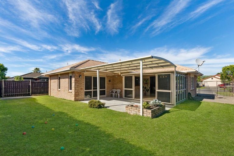 Photo of property in 9 Mcleod Place, Papamoa Beach, Papamoa, 3118
