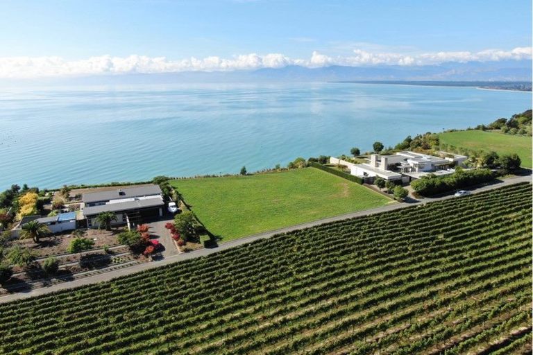 Photo of property in 68 Admirals Way, Ruby Bay, Mapua, 7173