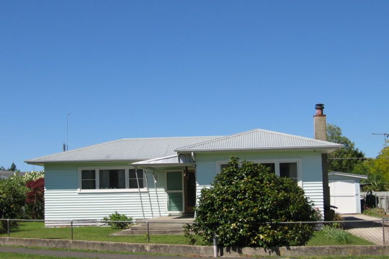 Photo of property in 16 Emily Street, Riverdale, Gisborne, 4010