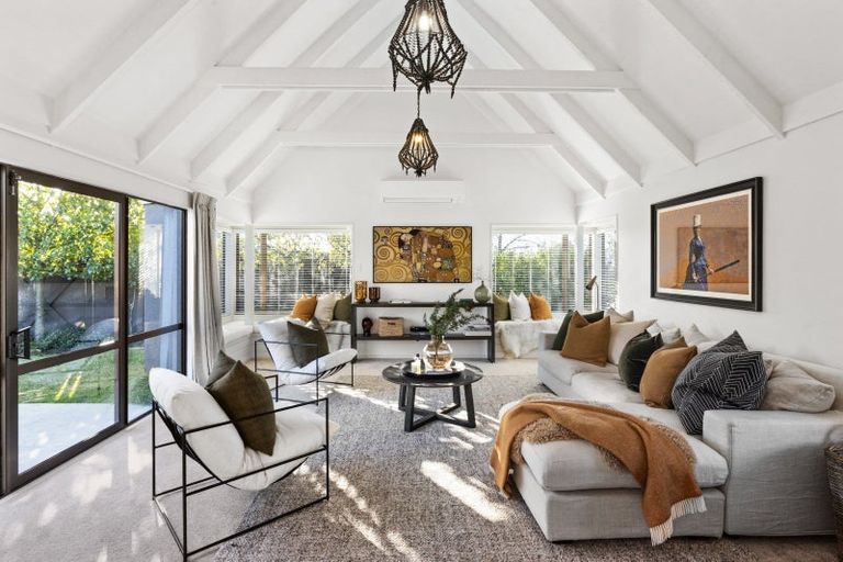 Photo of property in 5 Rush Place, Havelock North, 4130