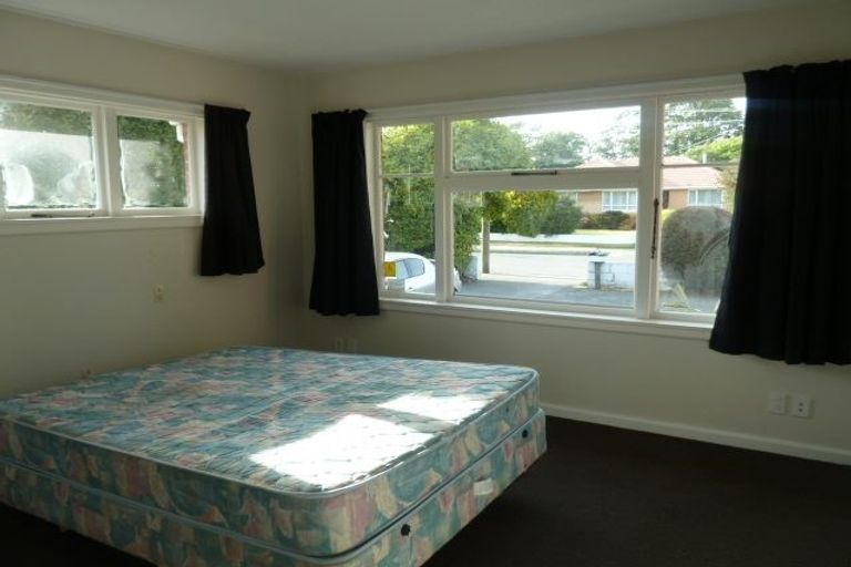 Photo of property in 41 Acacia Avenue, Upper Riccarton, Christchurch, 8041