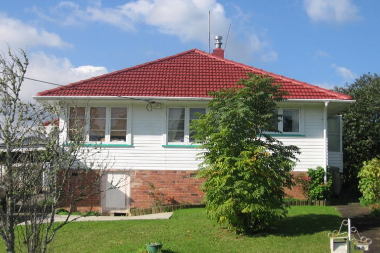 Photo of property in 48 Wilsher Crescent, Henderson, Auckland, 0612