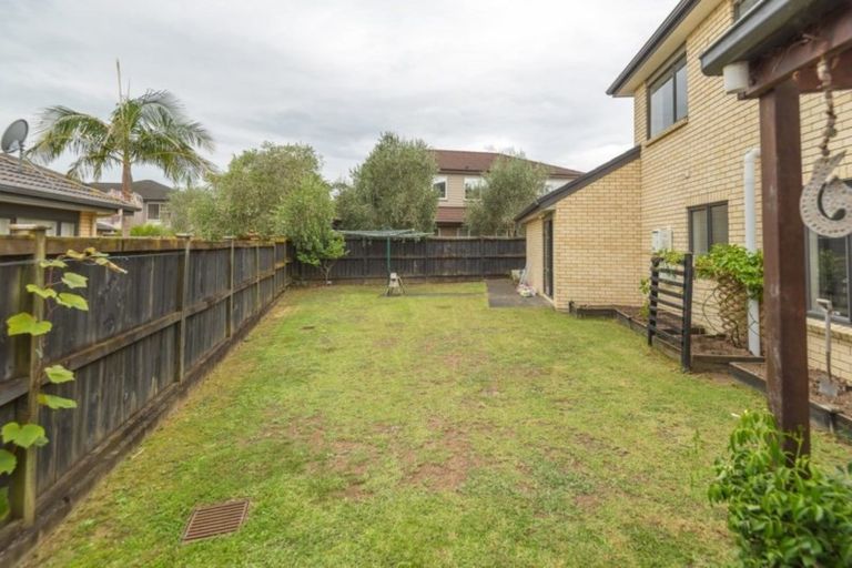 Photo of property in 53 Turnberry Drive, Wattle Downs, Auckland, 2103