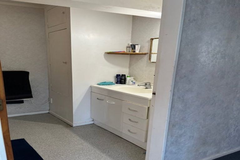 Photo of property in 81 Monorgan Road, Strathmore Park, Wellington, 6022