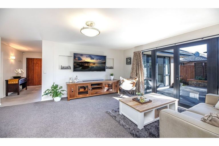 Photo of property in 7 Baltic Place, Northwood, Christchurch, 8051