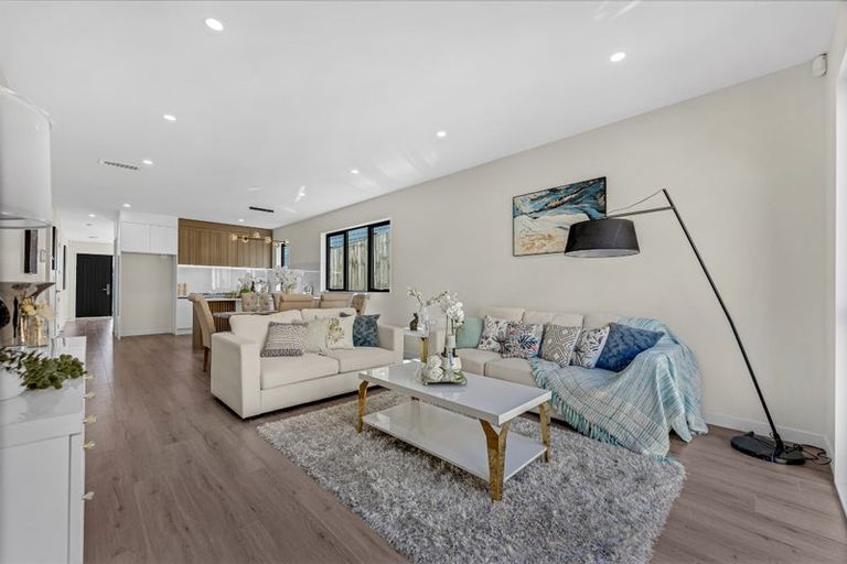 Photo of property in 36 Christella Street, Flat Bush, Auckland, 2019