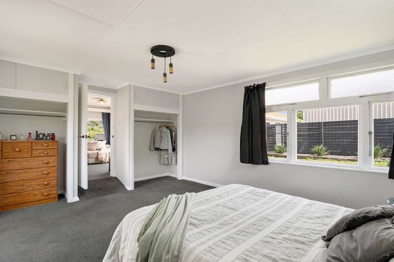 Photo of property in 64 Great North Road, Saint Johns Hill, Whanganui, 4500