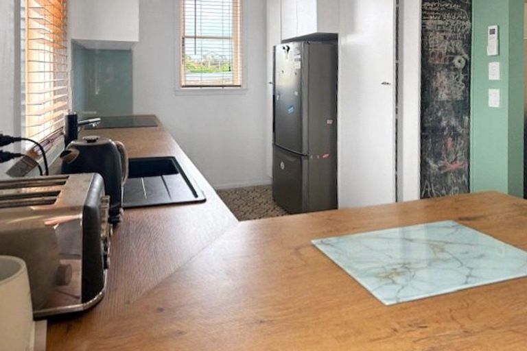 Photo of property in 5 Thomas Place, Foxton Beach, Foxton, 4815