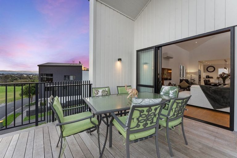 Photo of property in 22 Catalina Bay Drive, Hobsonville, Auckland, 0616