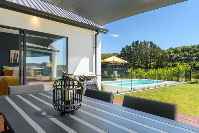 Photo of property in 95 Awataha Crescent, Pyes Pa, Tauranga, 3110