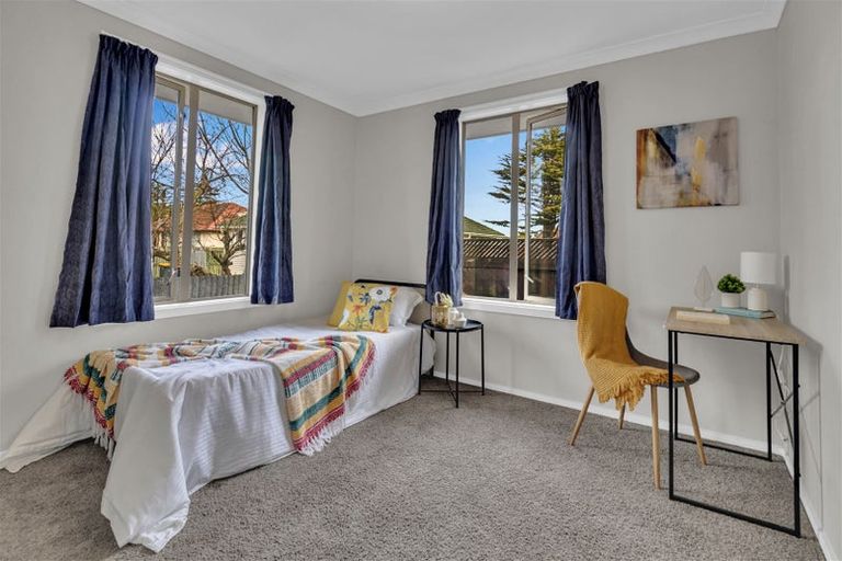 Photo of property in 10a Gregory Avenue, Islington, Christchurch, 8042