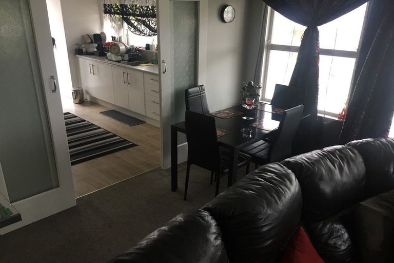 Photo of property in 15 Kirton Crescent, Manurewa, Auckland, 2102