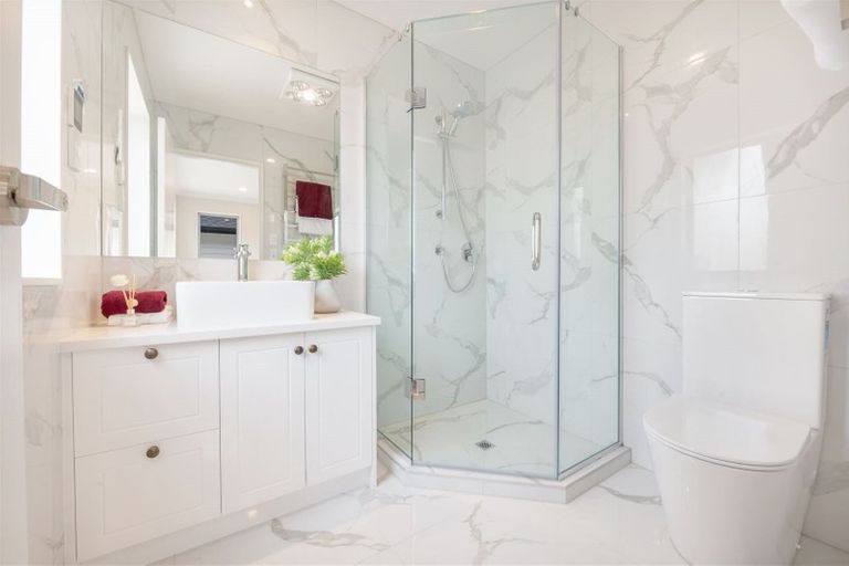 Photo of property in 3 Aklander Rise, Flat Bush, Auckland, 2019