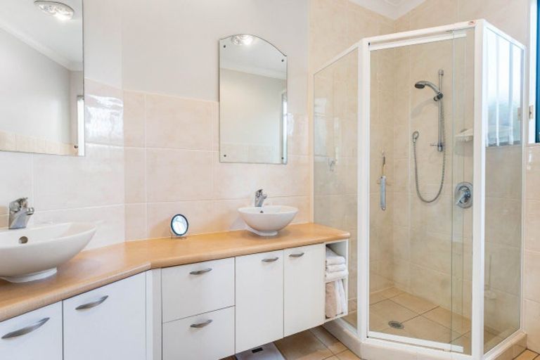 Photo of property in 65 Ernest George Drive, Karaka, Papakura, 2580