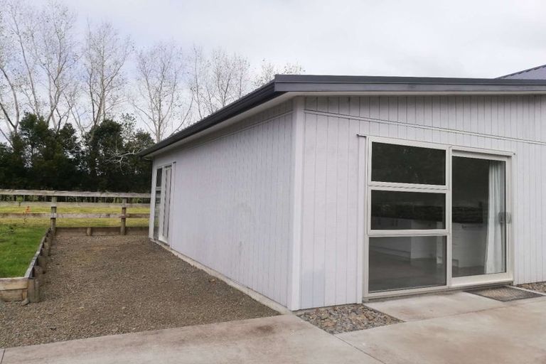 Photo of property in 939 Kahikatea Flat Road, Waitoki, Kaukapakapa, 0871