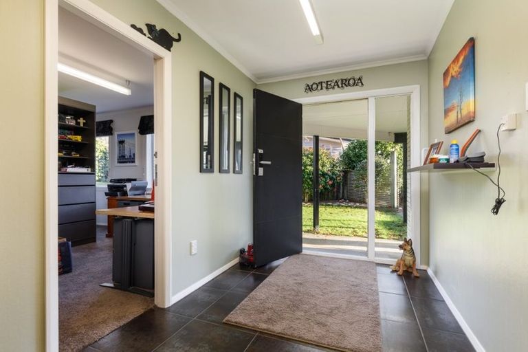 Photo of property in 7 Krishna Way, Khandallah, Wellington, 6035