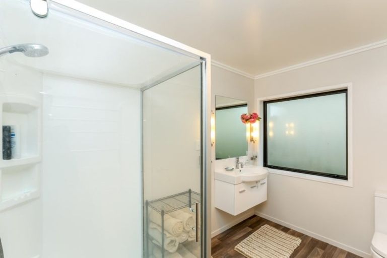 Photo of property in 550 Mangorei Road, Mangorei, New Plymouth, 4371